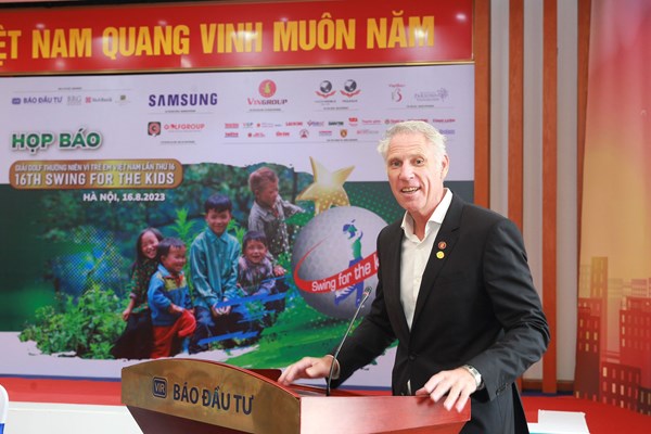 Khởi động Giải golf từ thiện thường niên Vì trẻ em Việt Nam - Anh 3