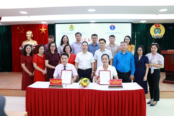 Chăm sóc dinh dưỡng cho người lao động ngành Y tế - Anh 1