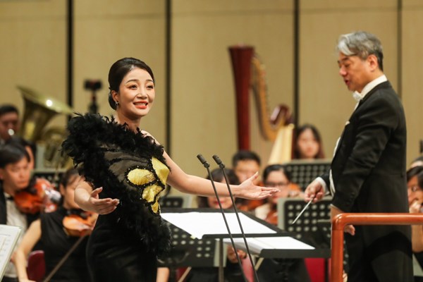 Cảm xúc tự hào trong chương trình hoà nhạc “Đất nước niềm vui” - Anh 5