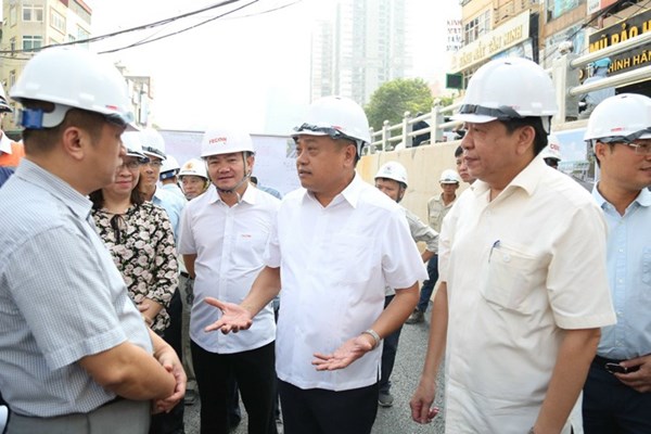 Hà Nội lập Tổ công tác đặc biệt tháo gỡ vướng mắc cho doanh nghiệp - Anh 1