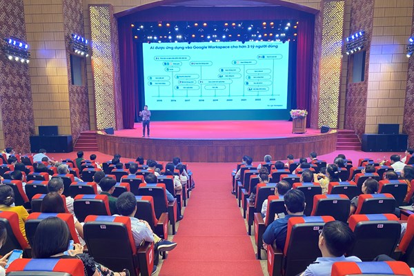 Hải Dương: Cập nhật kiến thức về Fintech, AI, Blockchain, Cloud cho nhà quản lý và hoạch định chính sách - Anh 4
