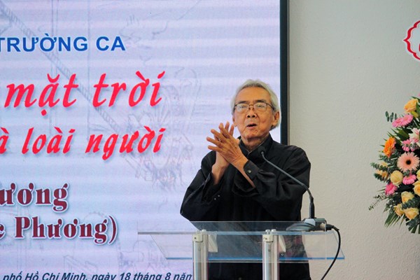 Ra mắt trường ca “Từ hai phía mặt trời: Sử thi trái đất và loài người” - Anh 1