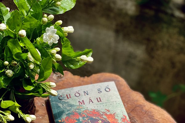 Nhà văn Phong Điệp ra mắt tiểu thuyết hình sự - Anh 1