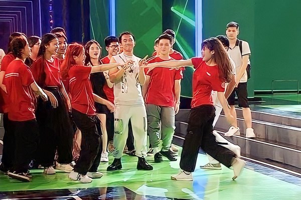 Sinh viên thế hệ mới: “Chắp cánh” ước mơ cho sinh viên từ những dự án cộng đồng - Anh 2