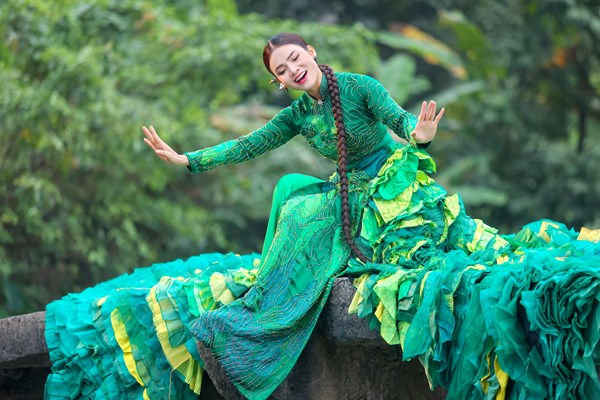 NSƯT Phạm Phương Thảo ra mắt MV “Cõng mẹ về trời” nhân mùa Vu lan báo hiếu - Anh 3