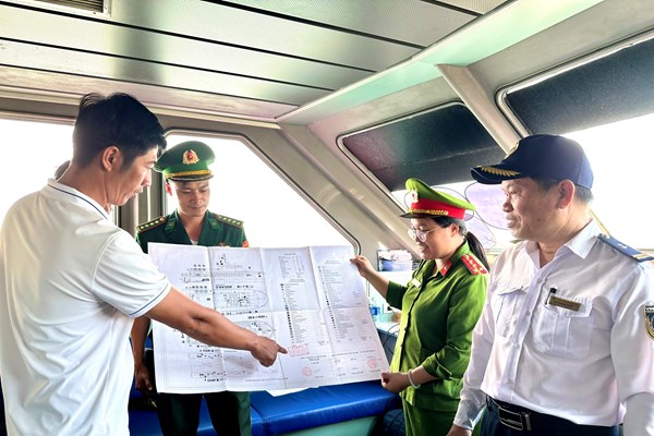 Quảng Ngãi: Nâng cao hiệu quả công tác PCCC tàu du lịch - Anh 2