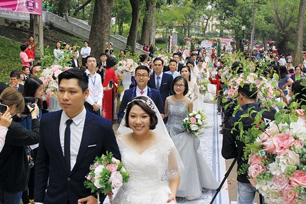 “Cưới văn minh” trong lớp trẻ Hà Nội - Anh 1