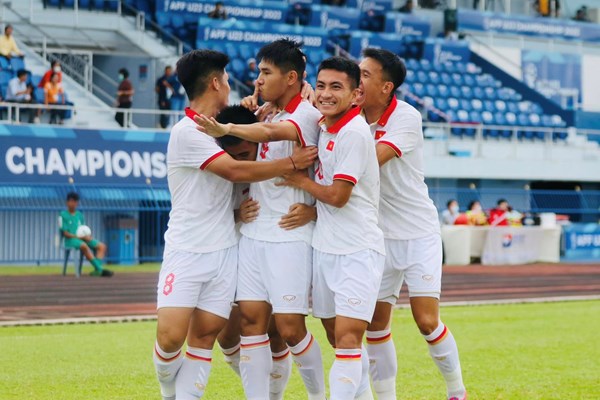 Thắng đậm Malaysia, U23 Việt Nam vào chung kết giải Đông Nam Á - Anh 2
