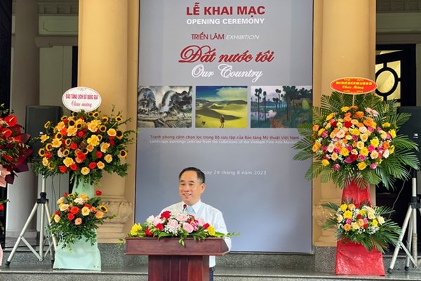 Cảm xúc thiêng liêng ở triển lãm mỹ thuật “Đất nước tôi” - Anh 4