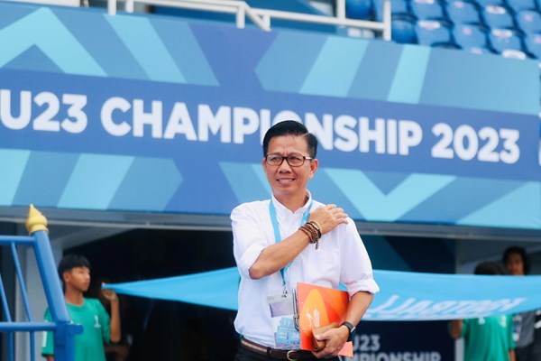 HLV Hoàng Anh Tuấn hài lòng khi U23 Việt Nam vào chung kết - Anh 1