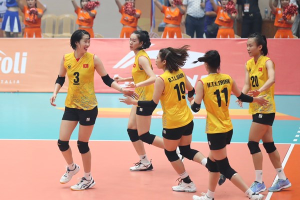 Đội tuyển bóng chuyền Việt Nam thống trị giải bóng chuyền nữ VTV Cup - Anh 1