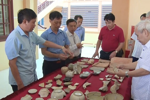 Khai quật khảo cổ học phát lộ kiến trúc tôn giáo thời Trần - Anh 1