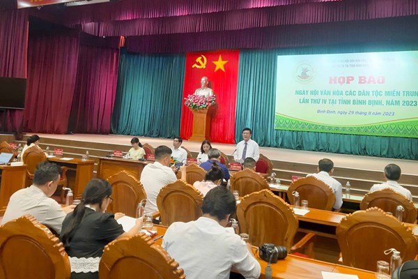Nhiều hoạt động đặc sắc tại Ngày hội Văn hóa các dân tộc miền Trung lần thứ IV - Anh 3