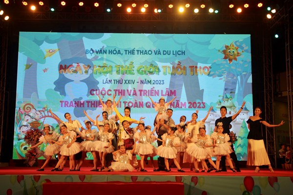 Bảo vệ, chăm sóc và giáo dục trẻ em: Trách nhiệm ngay từ trong nhận thức - Anh 1