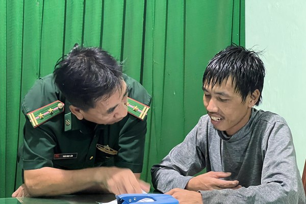 Xác minh, làm rõ vụ ngư dân Quảng Ngãi bị tàu lạ tấn công khi hành nghề trên vùng biển Việt Nam - Anh 1