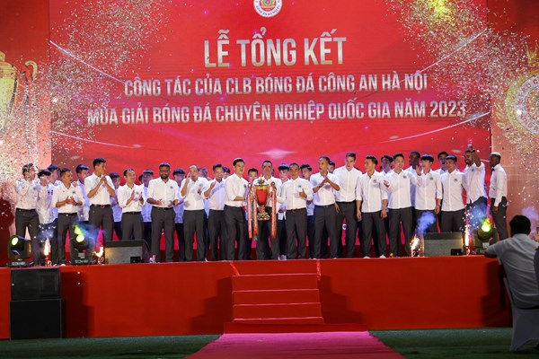 Vinh danh ngôi vô địch V.League của CLB Công an Hà Nội - Anh 2