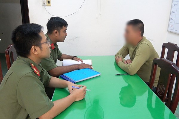 Xử phạt người đàn ông đăng tin sai sự thật, xúc phạm lực lượng CSGT - Anh 1
