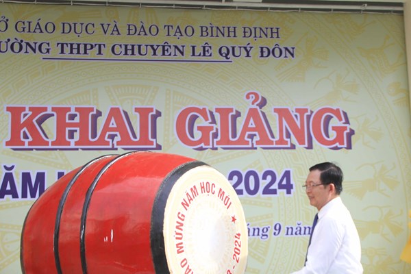 Bình Định: Hơn 330.000 học sinh bước vào năm học mới - Anh 1