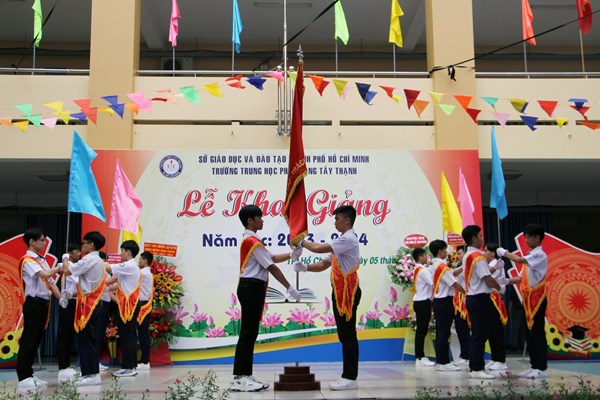 Năm học mới trên mọi miền Tổ quốc - Anh 2