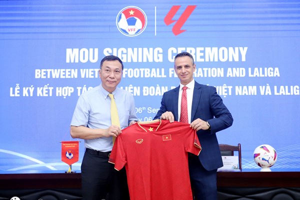 Tài năng bóng đá trẻ Việt Nam có cơ hội được tập luyện tại Real Madrid, Barcelona - Anh 2