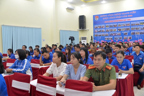 Quảng Ngãi: Đoàn viên, thanh niên là lực lượng nòng cốt của thời kỳ “dân số vàng” - Anh 1