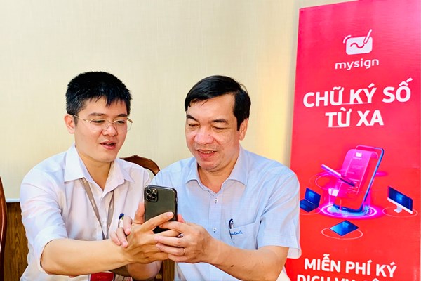 Tỉnh ủy Quảng Ngãi ban hành Nghị quyết về chuyển đổi số - Anh 1