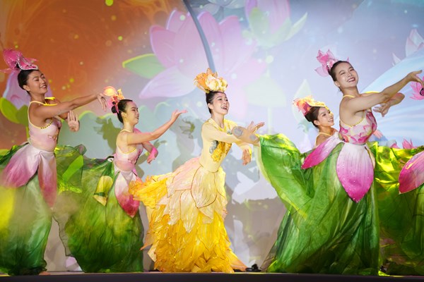 Các doanh nghiệp du lịch phải mạnh dạn hơn nữa, quyết liệt hơn nữa trong việc chuyển đổi số - Anh 4