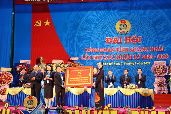 Liên đoàn Lao động tỉnh Quảng Ngãi chăm lo, nâng cao đời sống cho đoàn viên, người lao động - Anh 2