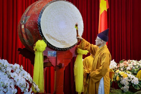 Học viện Phật giáo Việt Nam tại Hà Nội: Trao Bằng Tiến sĩ Phật học đầu tiên - Anh 2