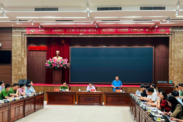 Hà Nội hỗ trợ ở mức cao nhất cho các nạn nhân vụ cháy chung cư mini - Anh 1