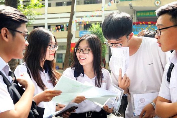 Kỳ thi tốt nghiệp THPT năm 2025 sẽ thi 5 hay 6 môn? - Anh 1