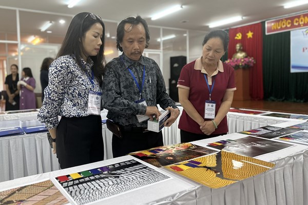7.365 tác phẩm dự thi ảnh nghệ thuật “Phụ nữ với cuộc sống” lần thứ XVII - Anh 2
