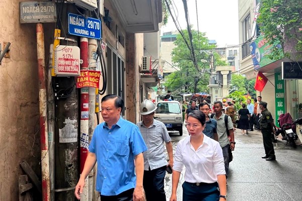 Hà Nội kiểm tra dấu hiệu vi phạm đối với ba tổ chức Đảng tại quận Thanh Xuân - Anh 1
