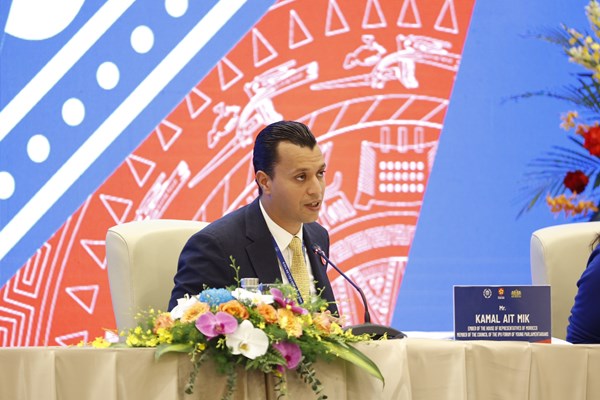 Việt Nam lấy giá trị văn hoá, con người là nền tảng bảo đảm sự phát triển bền vững - Anh 1