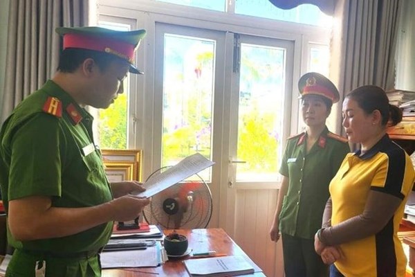 Bắt các đối tượng lừa đảo chiếm đoạt tài sản hàng tỉ đồng thông qua vay mượn tiền - Anh 1