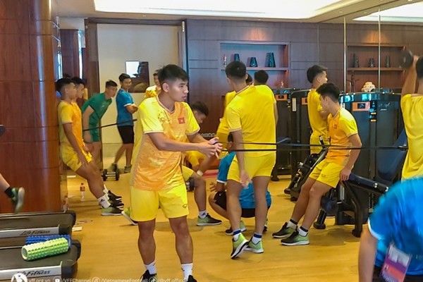 Lãnh đạo VFF động viên tuyển Olympic Việt Nam trước thềm Asian Games 19 - Anh 2