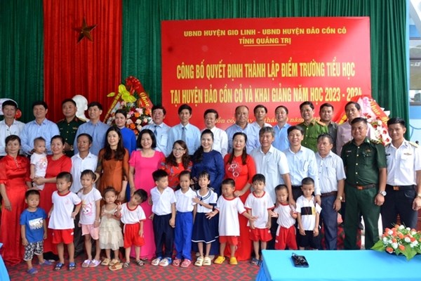 Thành lập điểm trường tiểu học đầu tiên trên đảo Cồn Cỏ - Anh 1