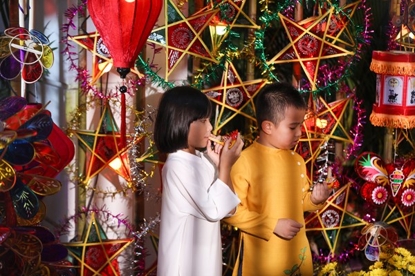 Thu xưa về trong phố - Anh 2