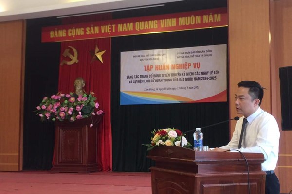 Tập huấn sáng tác tranh cổ động tuyên truyền ngày lễ lớn, sự kiện lịch sử quan trọng - Anh 1