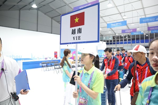 Đoàn Thể thao Việt Nam được đón tiếp chu đáo tại Hàng Châu, Trung Quốc - Anh 1