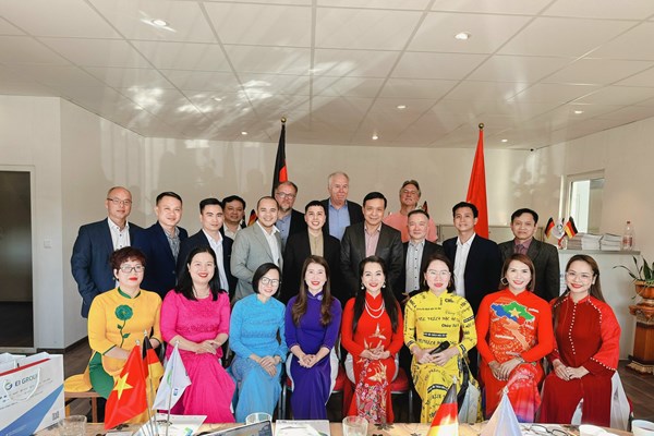 Tập Đoàn EI Group khai trương Văn phòng đại diện du học nghề tại Đức - Anh 3