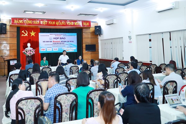 Giải chạy Báo Hà Nội mới mở rộng 2023 - Anh 1