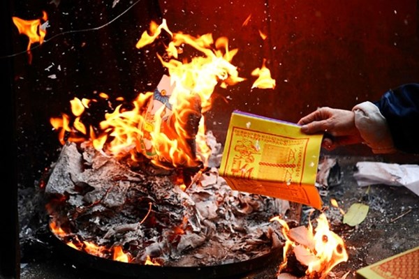 Thực hiện quy định pháp luật về tín ngưỡng, tôn giáo: Đẩy lùi những bất cập - Anh 1