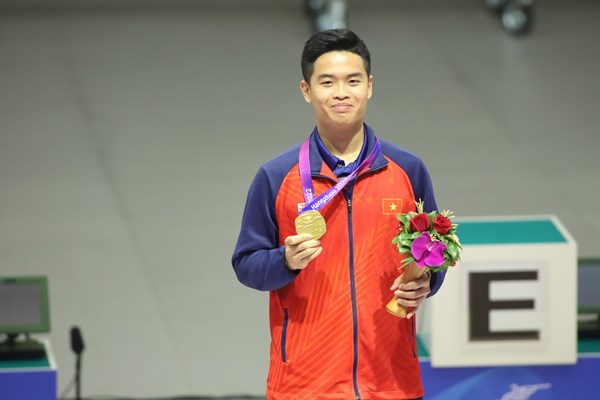 Xạ thủ Phạm Quang Huy sẽ được thưởng 740 triệu đồng - Anh 1