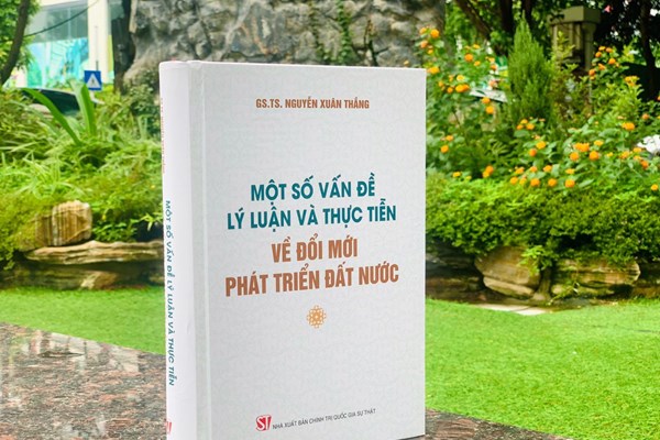 Xuất bản sách 