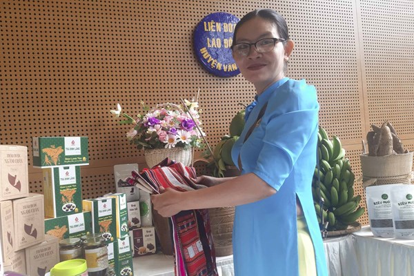 Tiếp tục chăm lo hiệu quả cho người lao động - Anh 3