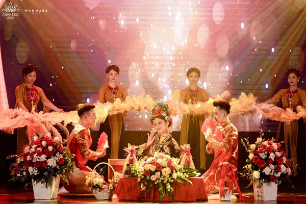 Tân Hoa khôi Học viện Ngoại giao: Giới trẻ cần có trách nhiệm với văn hóa truyền thống của dân tộc - Anh 2