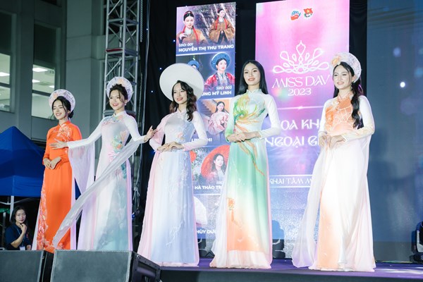 Tân Hoa khôi Học viện Ngoại giao: Giới trẻ cần có trách nhiệm với văn hóa truyền thống của dân tộc - Anh 4