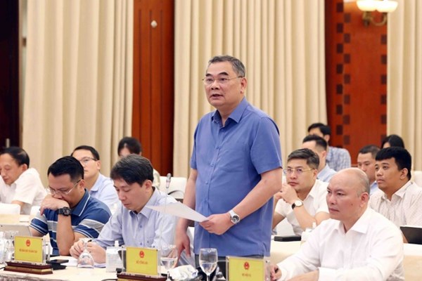 Bà Ngô Thị Tố Nhiên bị bắt về tội chiếm đoạt tài liệu của cơ quan, tổ chức - Anh 1