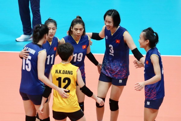 Cơ hội lớn cho bóng chuyền nữ - Anh 1